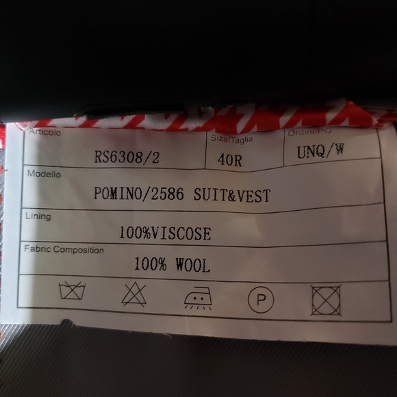 Men's 3 piece Tiglio Rosso suit. 100 % wool. Perfect condition. - Picture 11 of 11